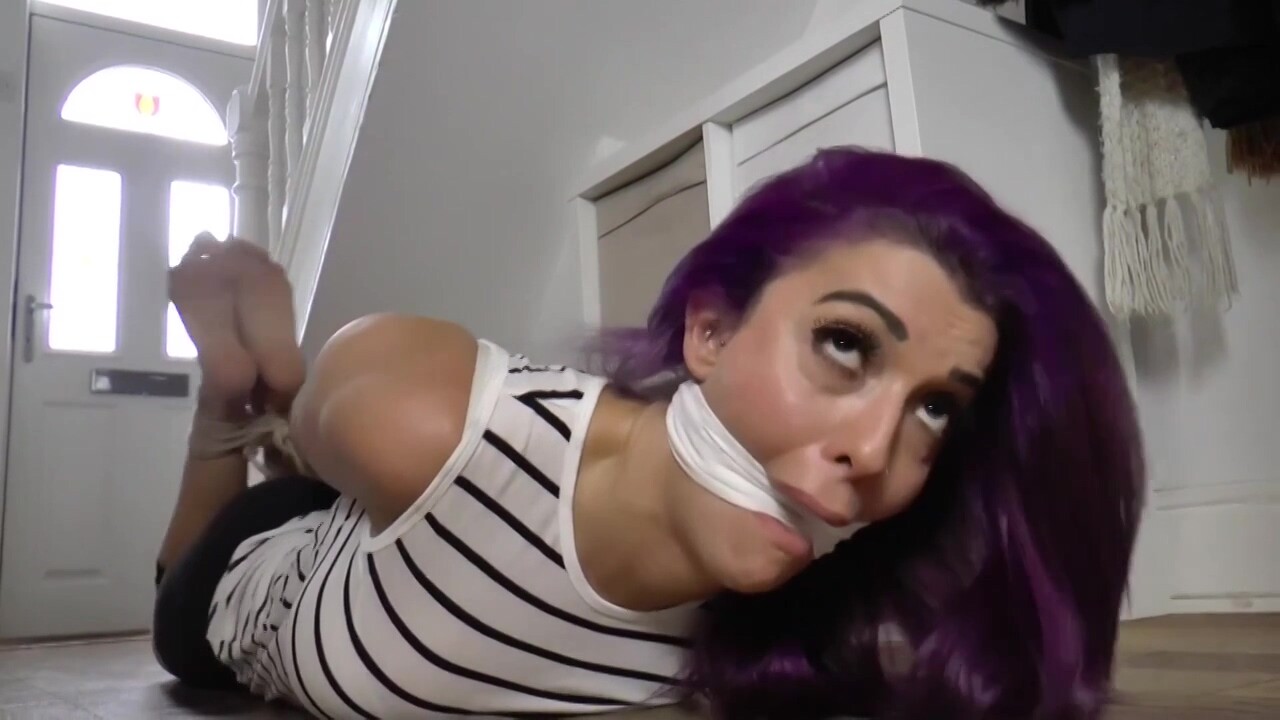 roxxi cleave gagged and hogtied
